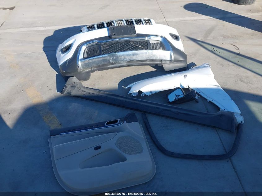 2015 Jeep Grand Cherokee Limited VIN: 1C4RJEBG5FC884889 Lot: 43852776