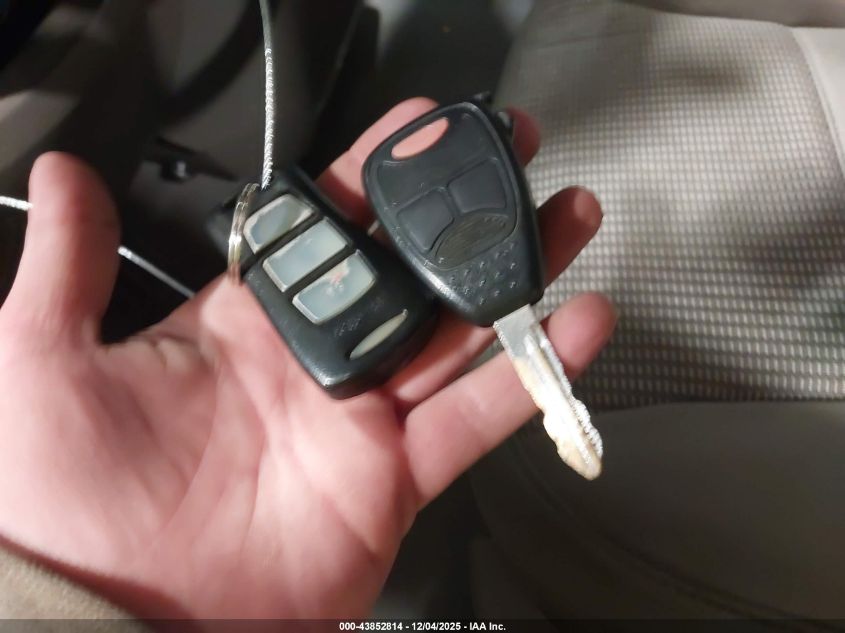 2007 Dodge Ram 1500 Slt/Trx4 Off Road/Sport VIN: 1D7HU18207J593193 Lot: 43852814