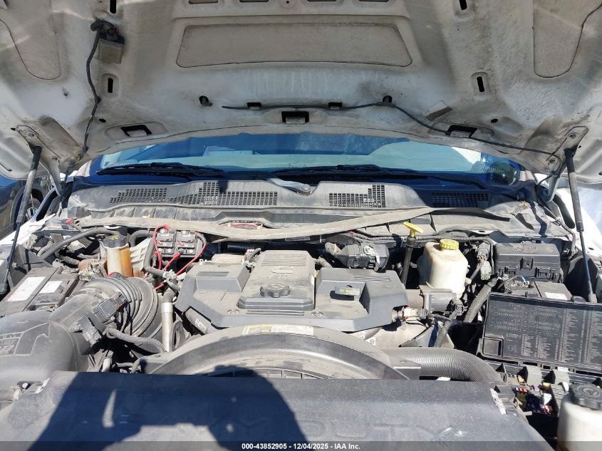 2016 Ram 5500 Chassis Tradesman/Slt VIN: 3C7WRMBL5GG245402 Lot: 43852905