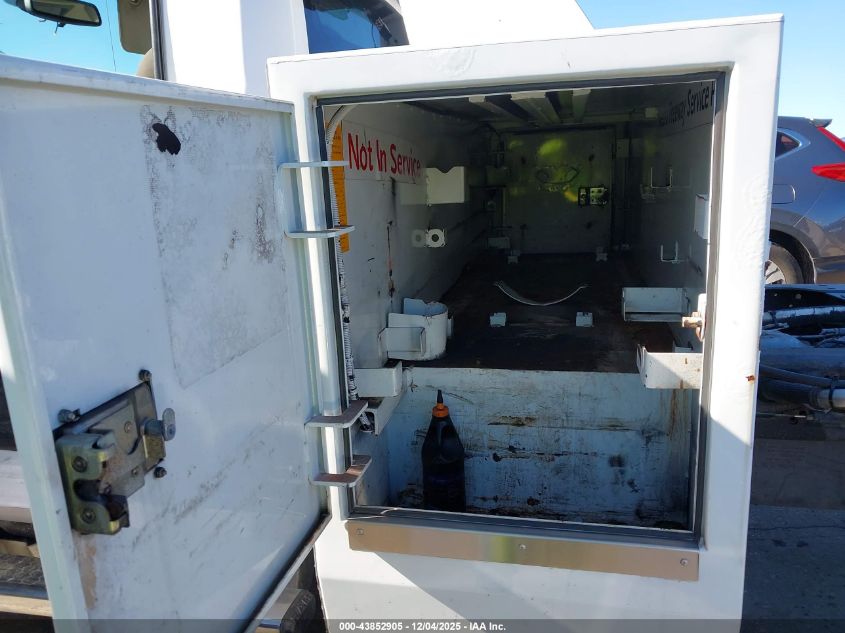 2016 Ram 5500 Chassis Tradesman/Slt VIN: 3C7WRMBL5GG245402 Lot: 43852905