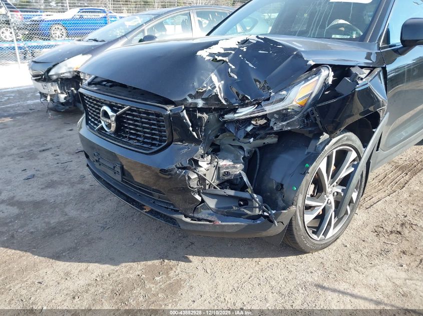 2019 Volvo Xc40 T5 Momentum/T5 R-Design VIN: YV4162XZ1K2017722 Lot: 43852928