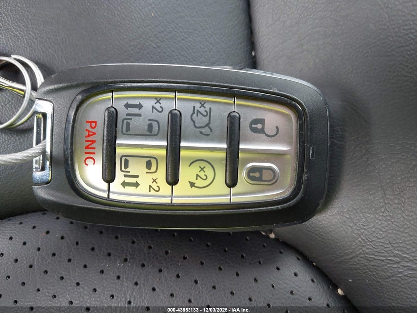 2C4RC1L74PR556194 2023 CHRYSLER PACIFICA photo no. 11