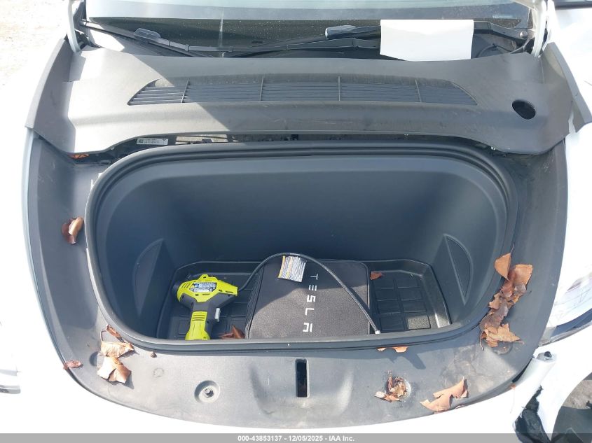 2023 Tesla Model Y Awd/Long Range Dual Motor All-Wheel Drive VIN: 7SAYGDEE4PA045903 Lot: 43853137