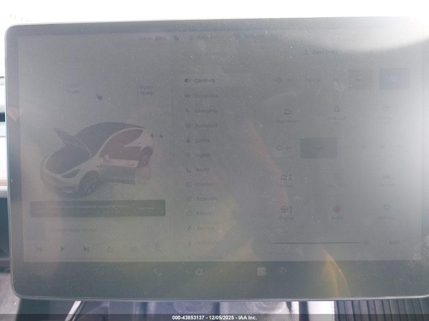 2023 Tesla Model Y Awd/Long Range Dual Motor All-Wheel Drive VIN: 7SAYGDEE4PA045903 Lot: 43853137