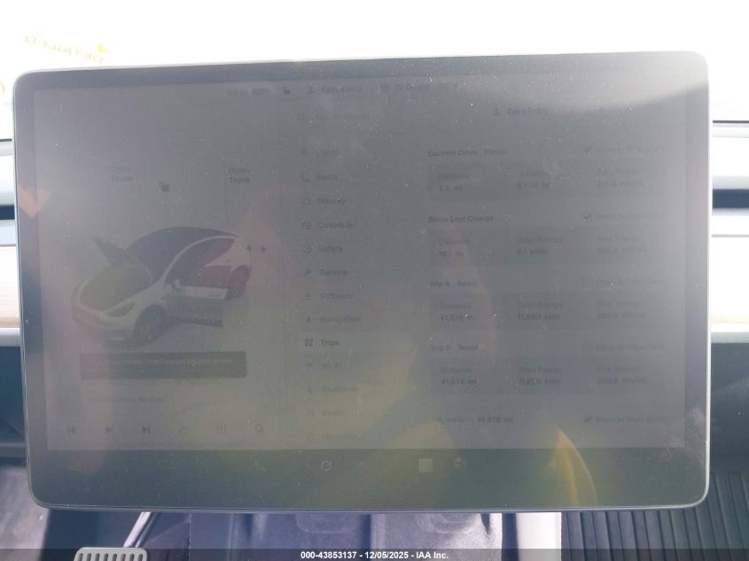 2023 Tesla Model Y Awd/Long Range Dual Motor All-Wheel Drive VIN: 7SAYGDEE4PA045903 Lot: 43853137