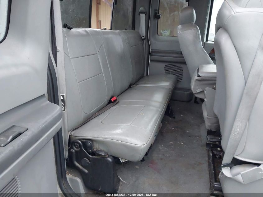 2003 Ford F-250 Lariat/Xl/Xlt VIN: 1FTNX21P43EC44654 Lot: 43853238