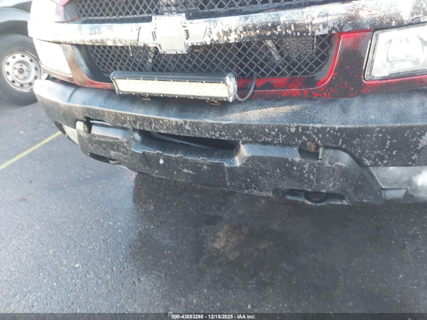 2002 Chevrolet Avalanche 2500 VIN: 3GNGK23G12G167213 Lot: 43853268