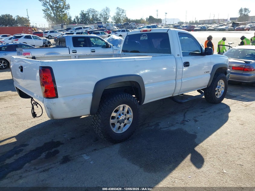 1GCGC24U03Z260767 2003 CHEVROLET SILVERADO photo no. 4