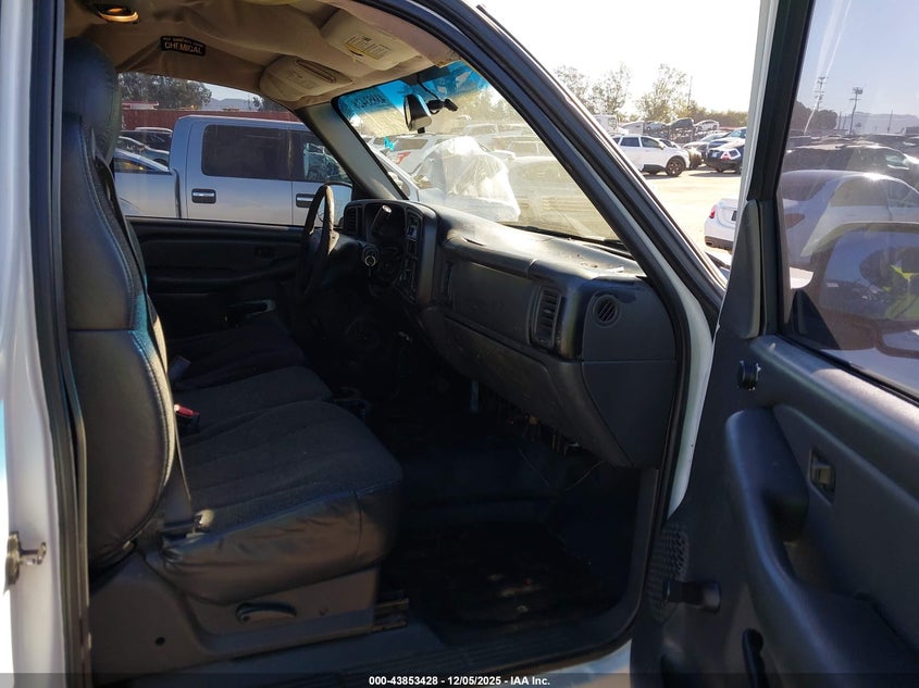1GCGC24U03Z260767 2003 CHEVROLET SILVERADO photo no. 5