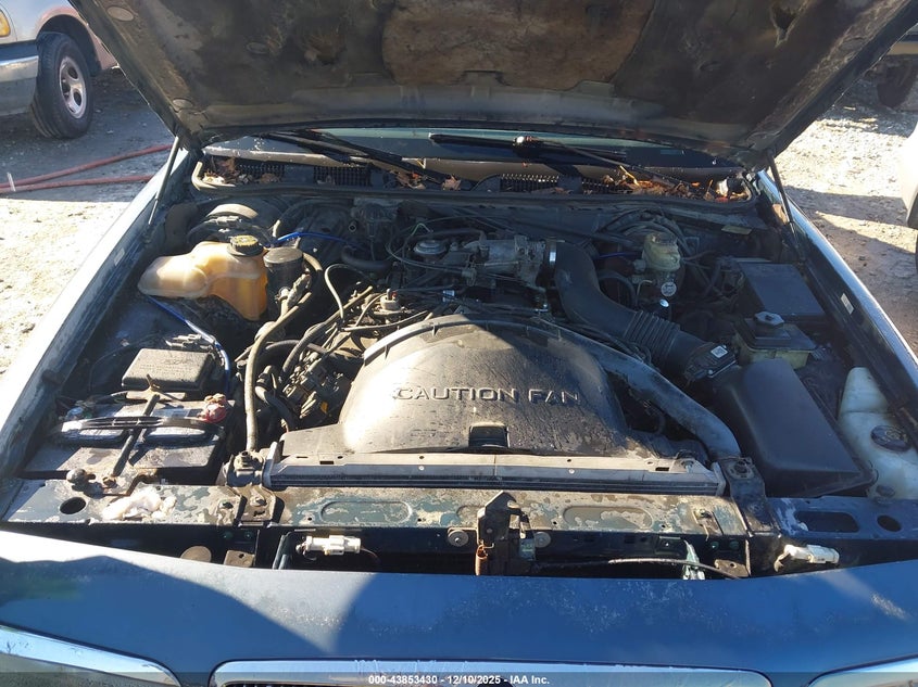 2MELM74W7VX656812 1997 MERCURY GRAND MARQUIS photo no. 10