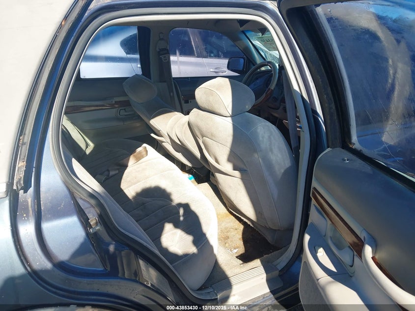 2MELM74W7VX656812 1997 MERCURY GRAND MARQUIS photo no. 8
