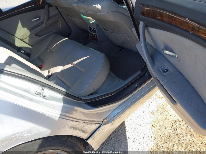 2008 BMW 528I VIN: WBANU53578C111067 Lot: 43853611