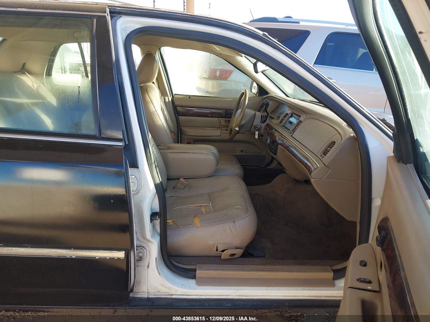 2MEFM75W14X638963 2004 MERCURY GRAND MARQUIS photo no. 5