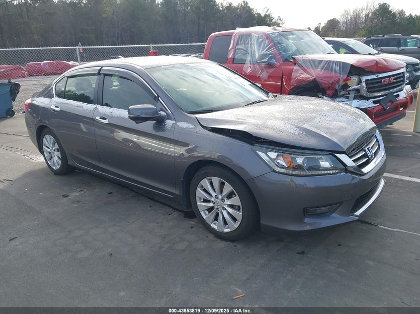HONDA ACCORD 2015. Lot# 43853819. VIN 1HGCR2F82FA044081. Photo 1