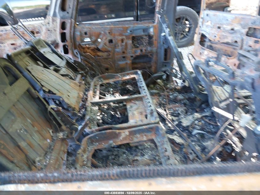 2002 Cadillac Escalade Standard VIN: 1GYEK63N32R207002 Lot: 43853894