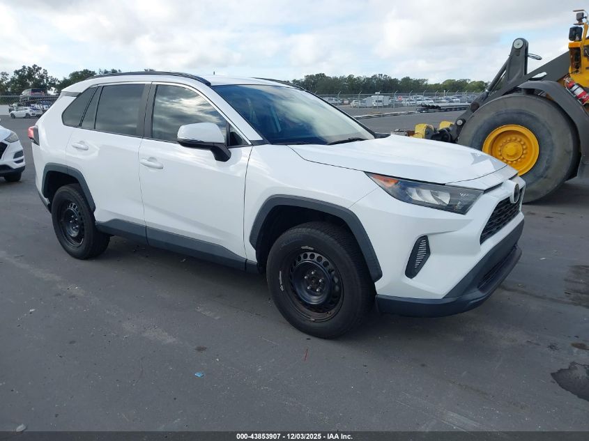 TOYOTA RAV4 LE