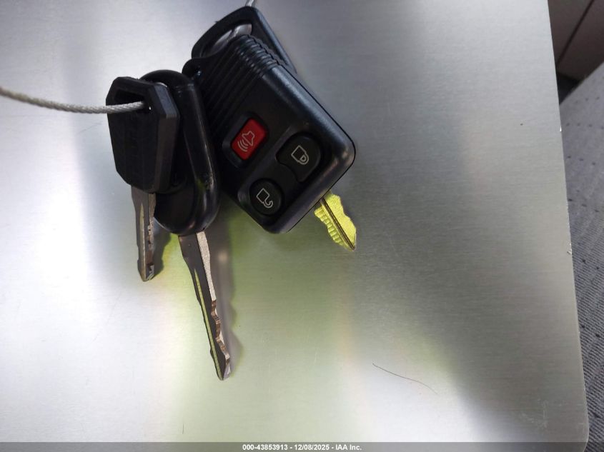 2007 Ford Explorer Sport Trac Xlt VIN: 1FMEU51K97UB11930 Lot: 43853913