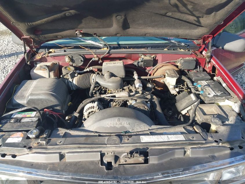 1996 Chevrolet Gmt-400 C1500 VIN: 2GCEC19R3T1200559 Lot: 43854192