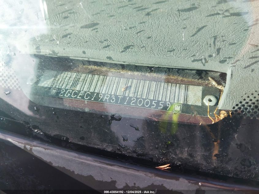 1996 Chevrolet Gmt-400 C1500 VIN: 2GCEC19R3T1200559 Lot: 43854192