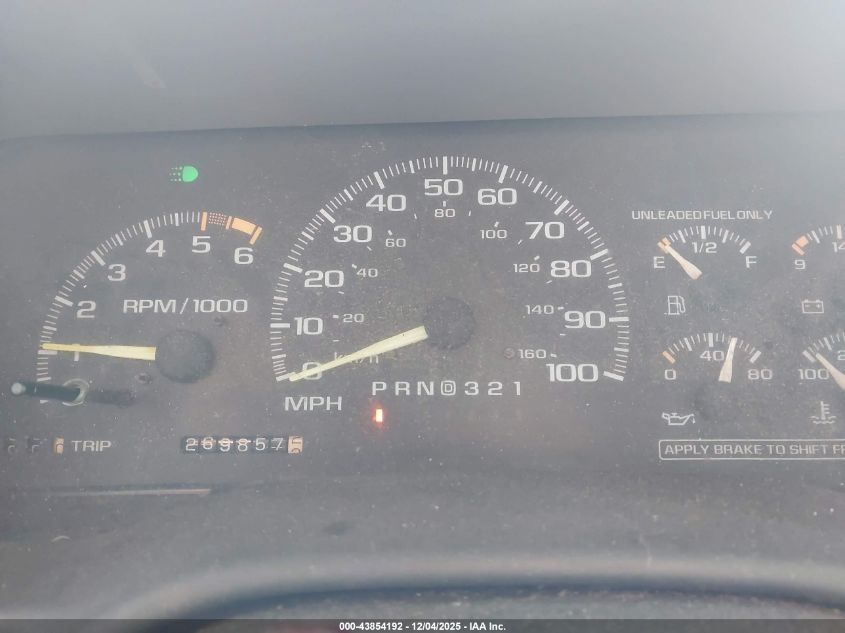 1996 Chevrolet Gmt-400 C1500 VIN: 2GCEC19R3T1200559 Lot: 43854192