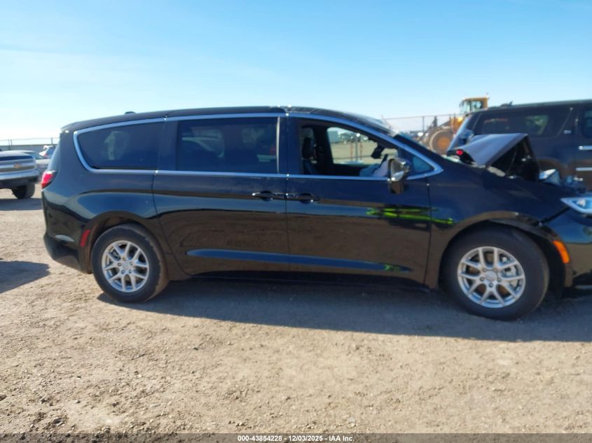 2025 Chrysler Pacifica Select VIN: 2C4RC1BG4SR579176 Lot: 43854228