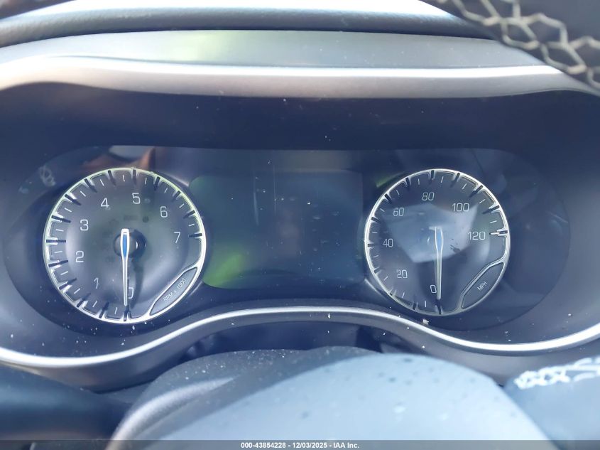 2025 Chrysler Pacifica Select VIN: 2C4RC1BG4SR579176 Lot: 43854228