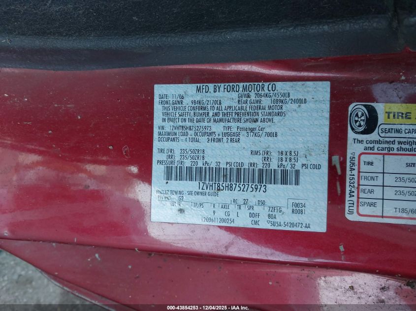 2007 Ford Mustang Gt Deluxe/Gt Premium VIN: 1ZVHT85H875275973 Lot: 43854253