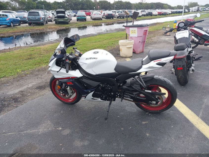 2025 Suzuki Gsx-R750 VIN: JS1GR7MA9S7101865 Lot: 43854350
