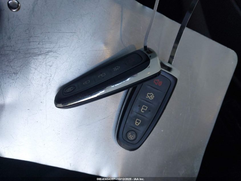 2013 Ford Escape Titanium VIN: 1FMCU9J92DUC32919 Lot: 43854357