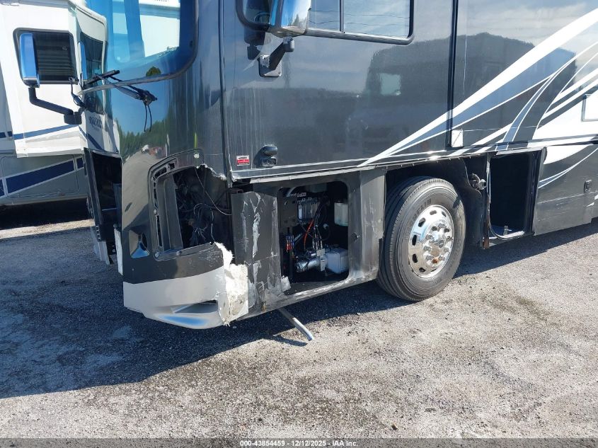 2017 Freightliner Chassis Xc VIN: 4UZAB2DT0HCJA3306 Lot: 43854459