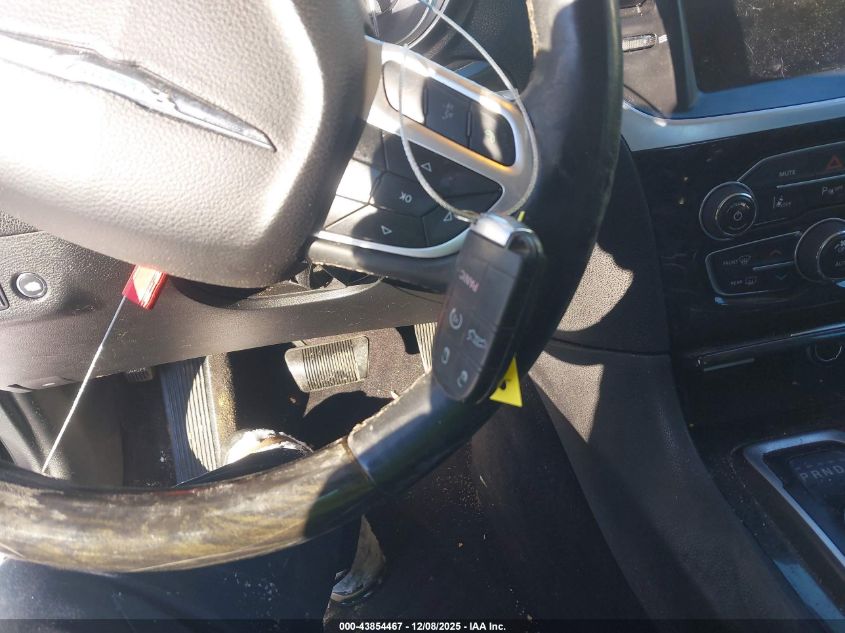 2018 Chrysler 300 Limited Awd VIN: 2C3CCAKG1JH268030 Lot: 43854467