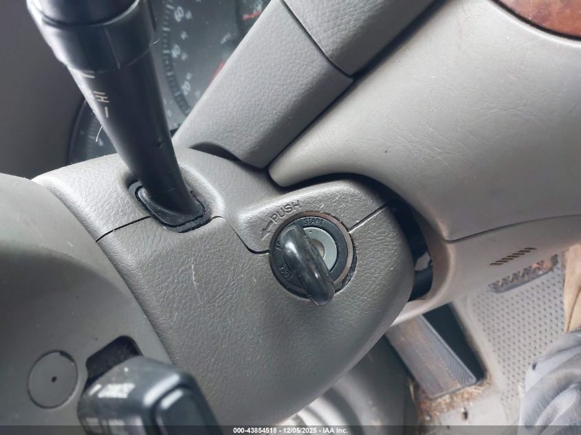 2004 Toyota Camry Xle VIN: 4T1BE30K24U832785 Lot: 43854518