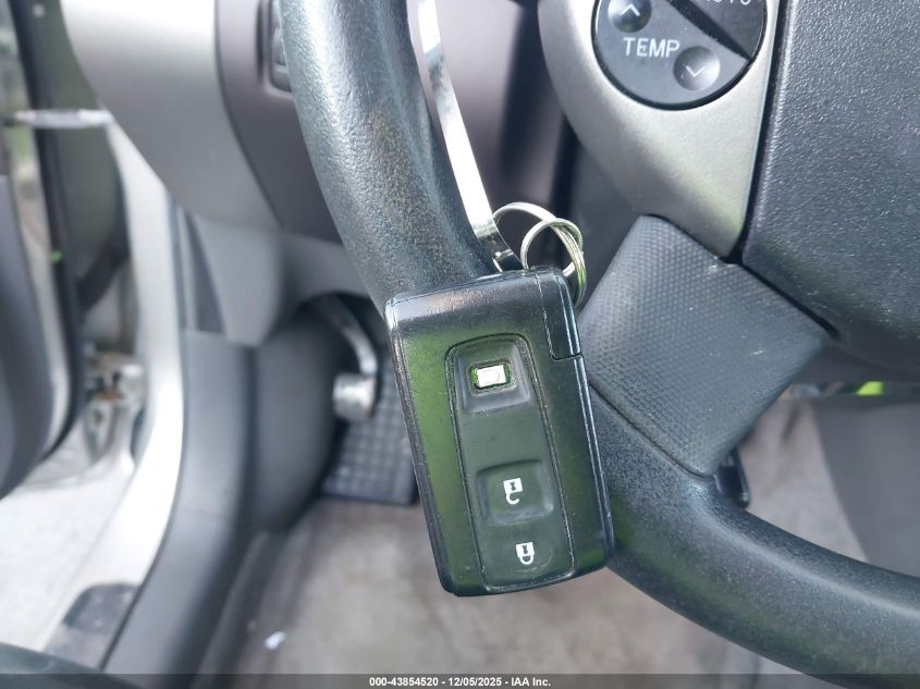 2005 Toyota Prius VIN: JTDKB22U253010324 Lot: 43854520