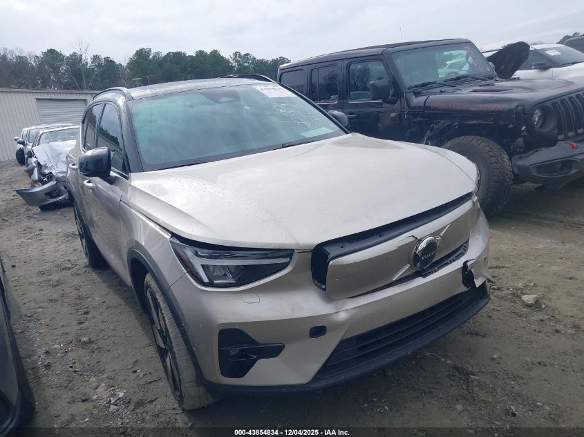 VOLVO XC40 RECHARGE TWIN PLUS