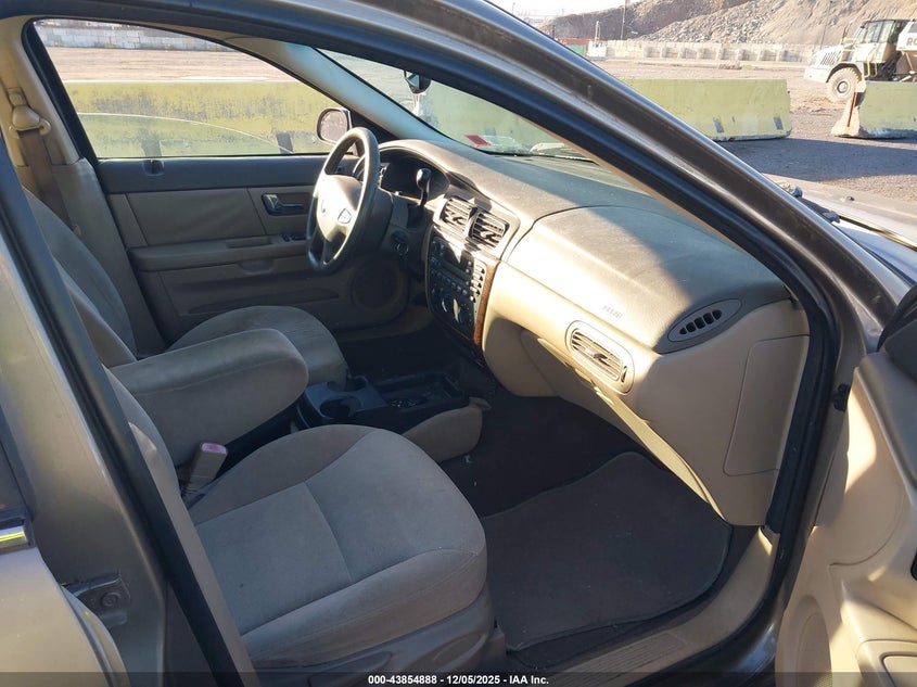 1MEFM50U22G619271 2002 MERCURY SABLE photo no. 5