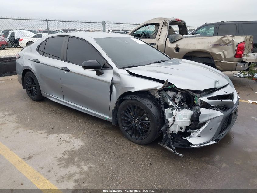 TOYOTA CAMRY SE NIGHTSHADE EDITION