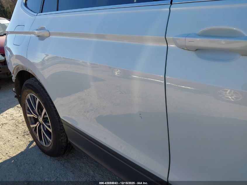 2019 Volkswagen Tiguan 2.0T Se/2.0T Sel/2.0T Sel R-Line/2.0T Sel R-Line Black VIN: 3VV2B7AXXKM014917 Lot: 43855043