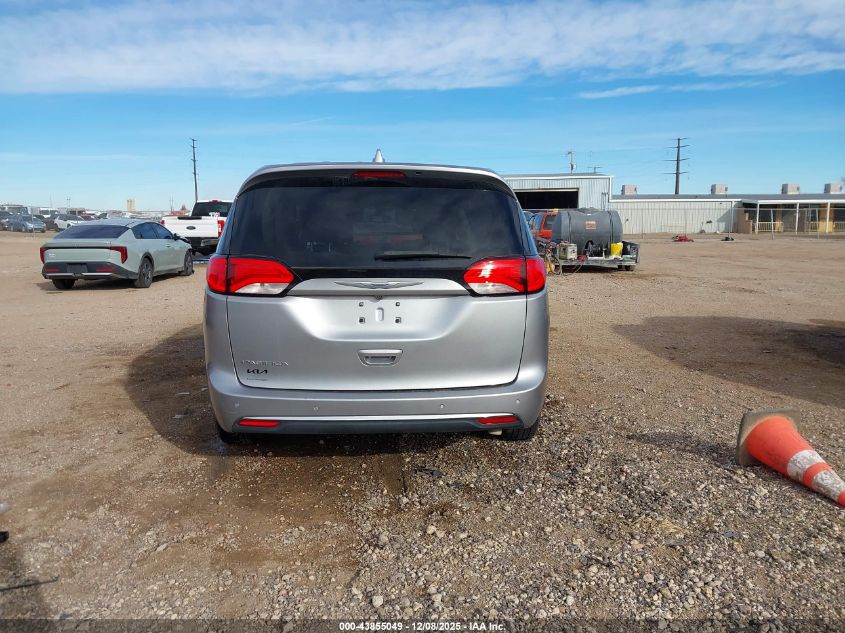 2017 Chrysler Pacifica Touring Plus VIN: 2C4RC1BG1HR841406 Lot: 43855049
