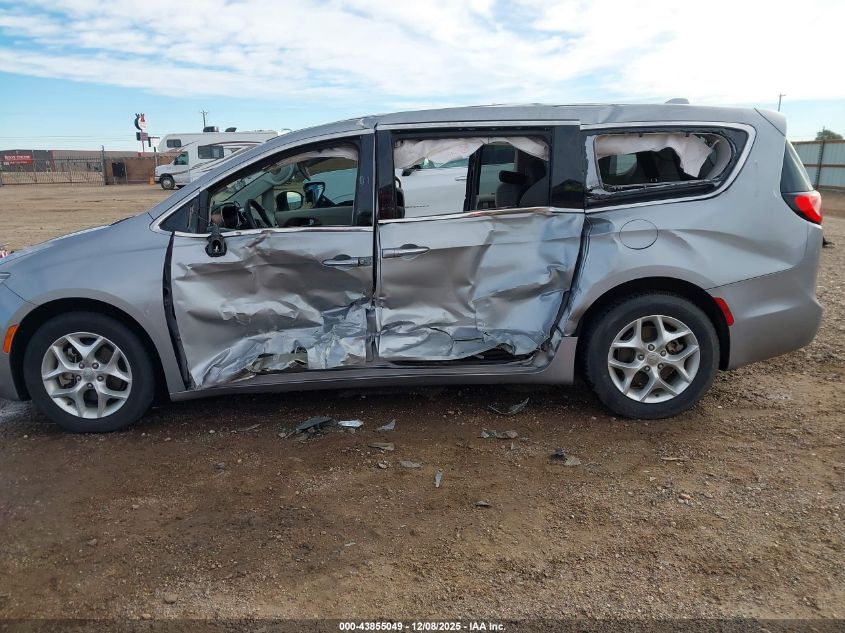 2017 Chrysler Pacifica Touring Plus VIN: 2C4RC1BG1HR841406 Lot: 43855049