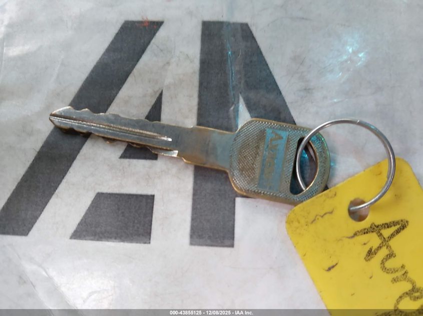 2000 Chevrolet Silverado 1500 VIN: 1GCEC19T3YE391935 Lot: 43855125