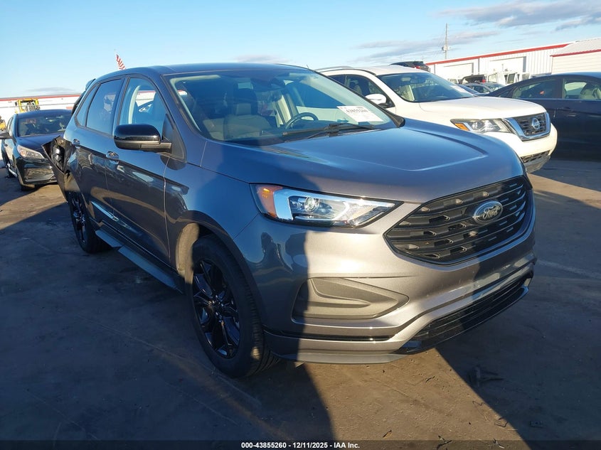 2022 Ford Edge Se