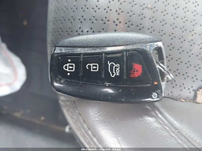 2013 Hyundai Santa Fe Sport 2.0T VIN: 5XYZWDLA4DG011777 Lot: 43855459