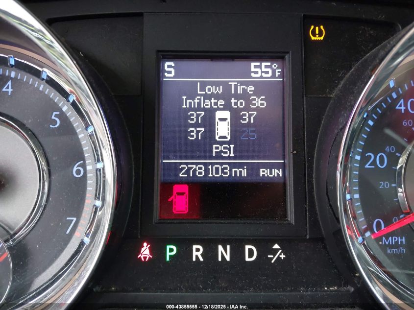 2013 Chrysler Town & Country Limited VIN: 2C4RC1GG8DR758137 Lot: 43855555