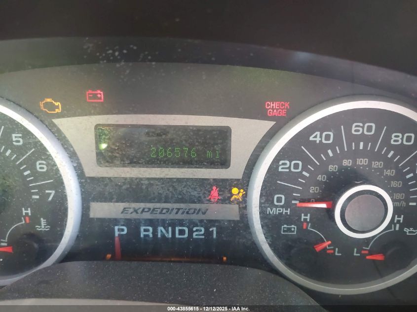 2005 Ford Expedition Limited VIN: 1FMFU19525LA82494 Lot: 43855615