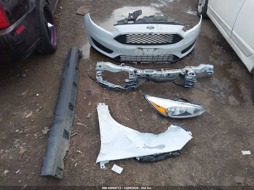 2018 Ford Focus Se VIN: 1FADP3F22JL286267 Lot: 43855713