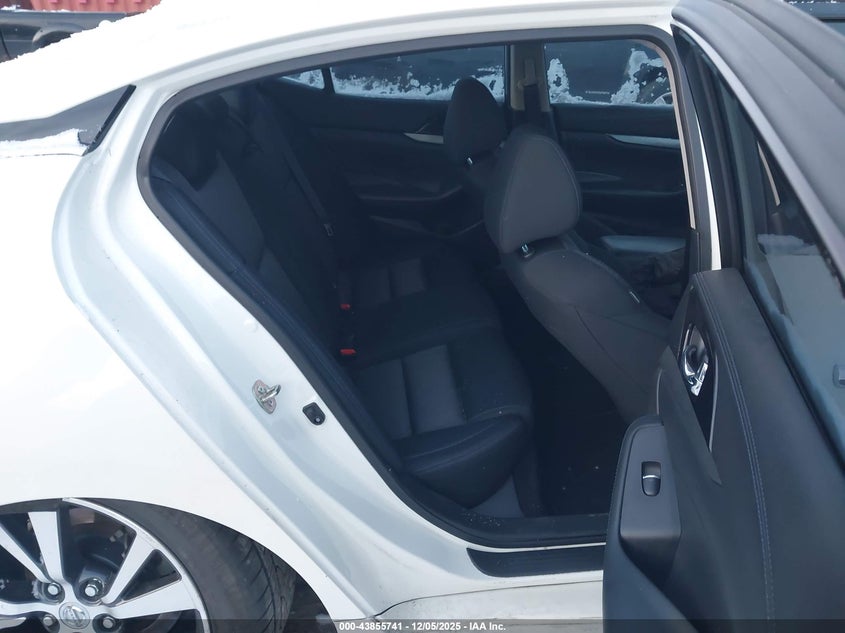 2017 NISSAN MAXIMA auction photo 8