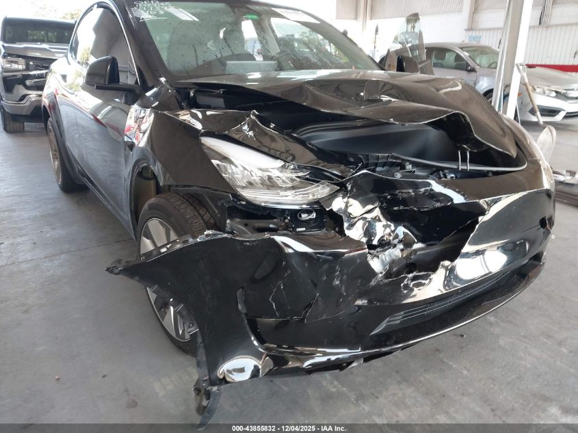 2023 Tesla Model Y Awd/Long Range Dual Motor All-Wheel Drive VIN: 7SAYGDEE0PA086951 Lot: 43855832