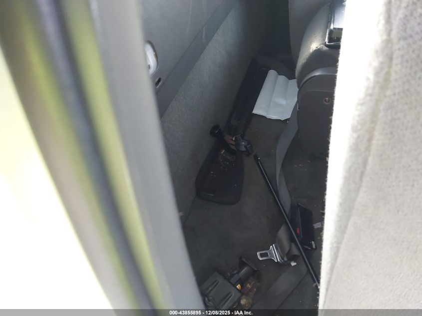 2004 GMC Sierra 1500 VIN: 1GTEC14T94Z153145 Lot: 43855895