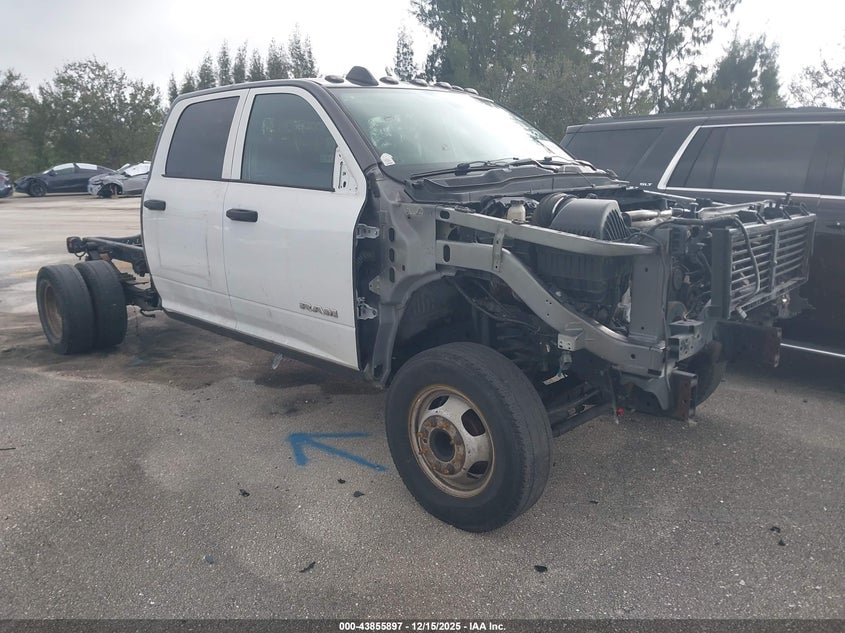 2022 Ram 3500 Chassis Tradesman/Slt/Laramie/Limited