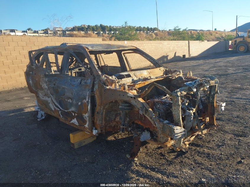 TOYOTA HIGHLANDER LE